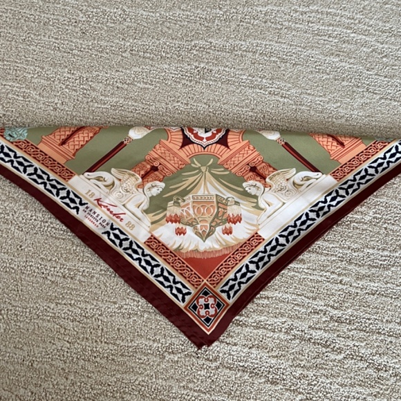 Kessler Collection 1988 Scarf 100% Silk - Picture 7 of 9